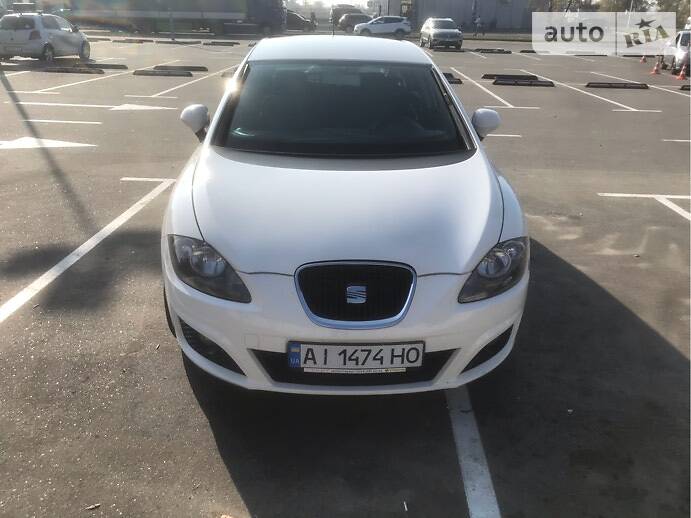 Хэтчбек SEAT Leon 2010 в Киеве