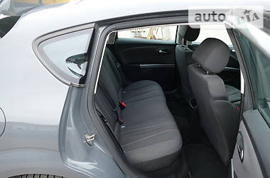 Хетчбек SEAT Leon 2011 в 