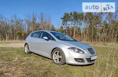 Хетчбек SEAT Leon 2006 в 