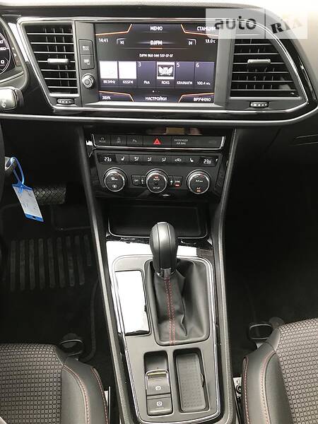 Хетчбек SEAT Leon 2019 в Києві