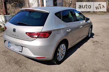 Хетчбек SEAT Leon 2013 в 