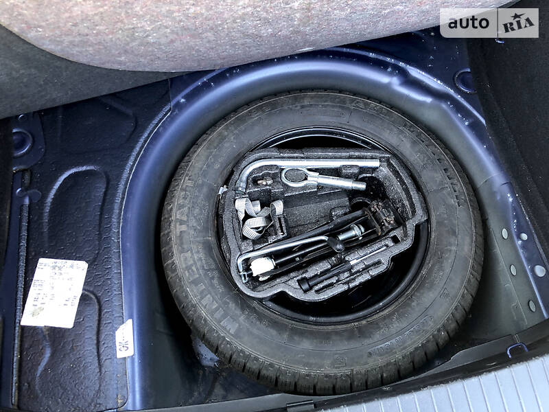 Хетчбек SEAT Leon 2003 в Кропивницькому