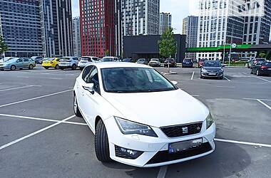 Хэтчбек SEAT Leon 2013 в Киеве