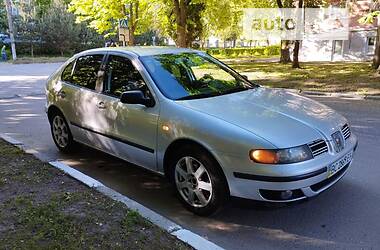 Хетчбек SEAT Leon 2001 в Новому Розділі