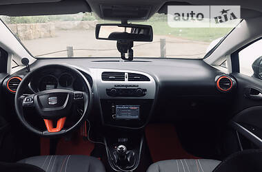 Хэтчбек SEAT Leon 2011 в Хмельницком