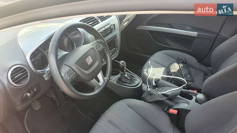 Хэтчбек SEAT Leon 2012 в Могилев-Подольске фото 20 Хэтчбек SEAT Leon 2012 в Могилев-Подольске