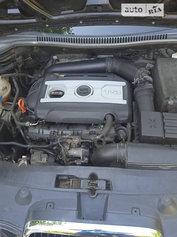 Хэтчбек SEAT Leon 2008 в Николаеве