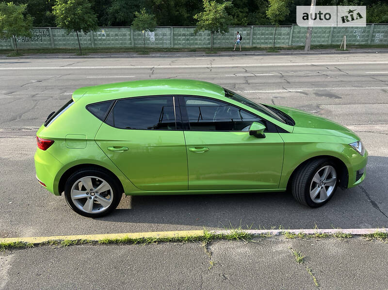 Хэтчбек SEAT Leon 2016 в Киеве