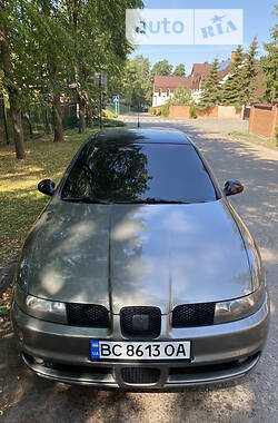 Хэтчбек SEAT Leon 2003 в Львове