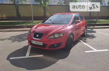 Хетчбек SEAT Leon 2010 в Києві