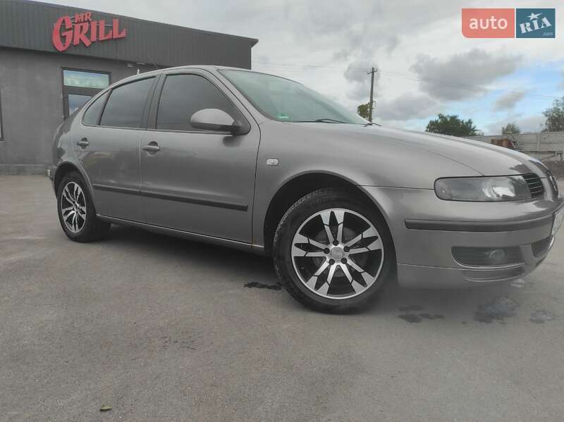 Хэтчбек SEAT Leon 2003 в Чернигове