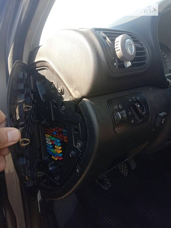 Хэтчбек SEAT Leon 2004 в Киеве фото 14 Хэтчбек SEAT Leon 2004 в Киеве