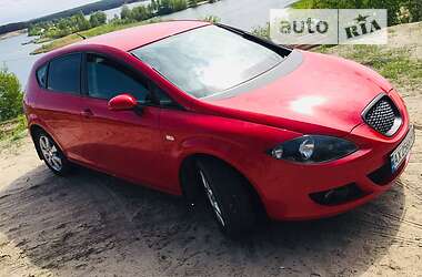 Хэтчбек SEAT Leon 2008 в Львове