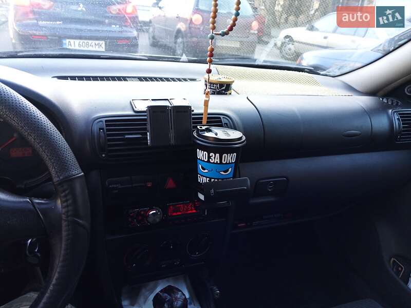 Хэтчбек SEAT Leon 2003 в Бородянке