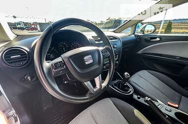 Хетчбек SEAT Leon 2010 в Чернівцях