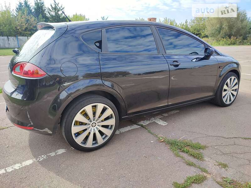 Хетчбек SEAT Leon 2006 в Житомирі