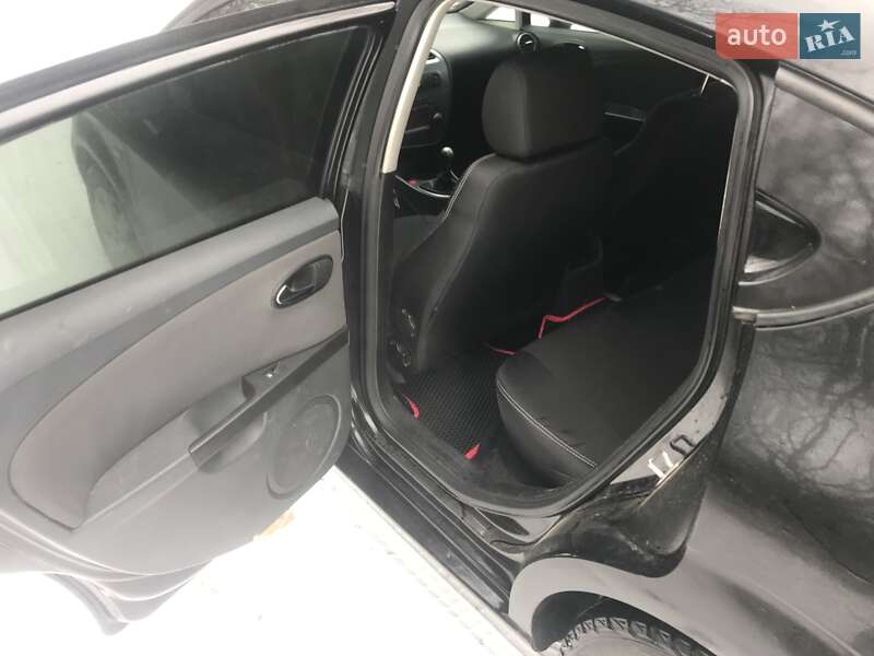 Хэтчбек SEAT Leon 2008 в Белой Церкви