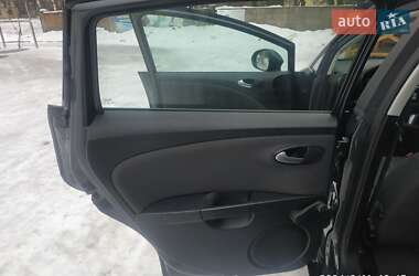 Хэтчбек SEAT Leon 2011 в Конотопе