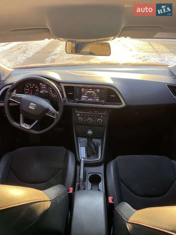 Хэтчбек SEAT Leon 2014 в Харькове