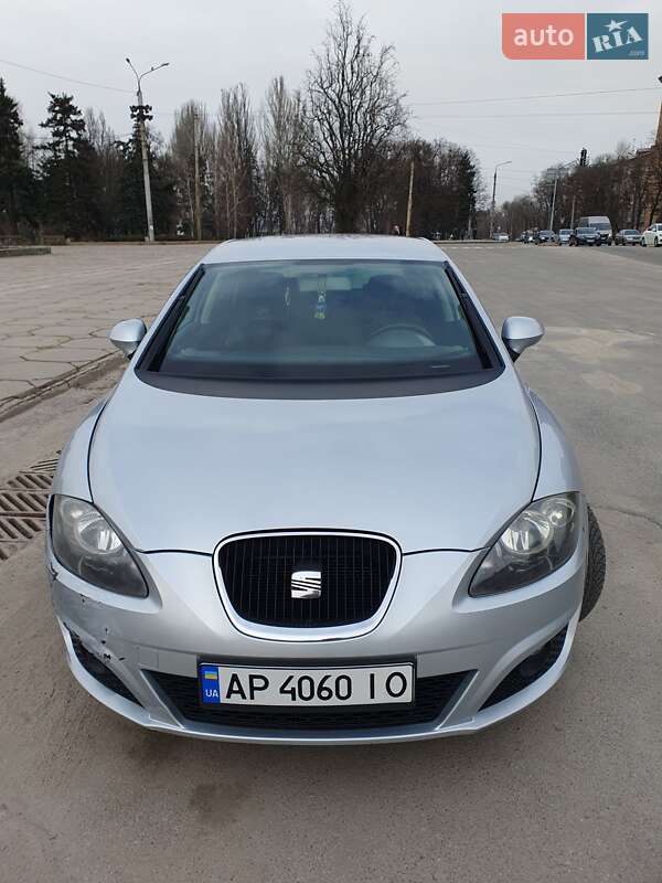 Хетчбек SEAT Leon 2009 в Запоріжжі