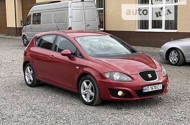 Хетчбек SEAT Leon 2010 в 