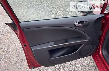 Хетчбек SEAT Leon 2010 в 