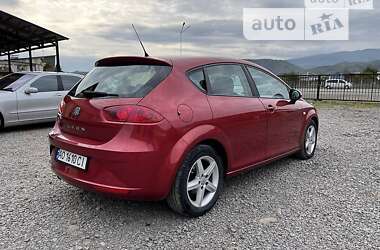 Хетчбек SEAT Leon 2010 в 