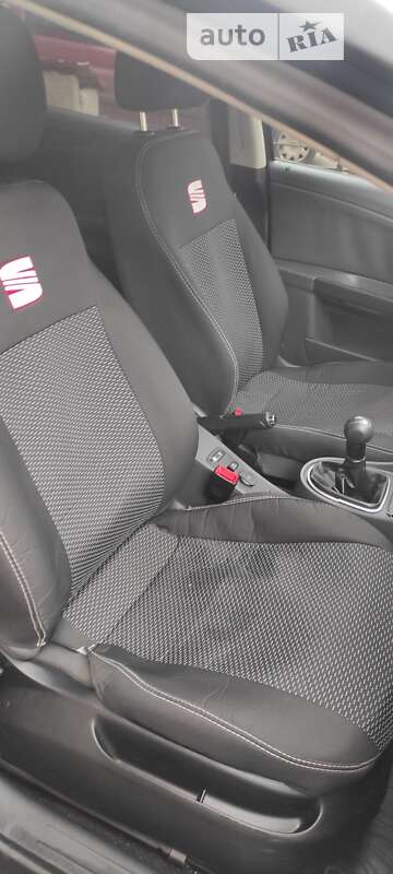 Хэтчбек SEAT Leon 2005 в Киеве фото 12 Хэтчбек SEAT Leon 2005 в Киеве