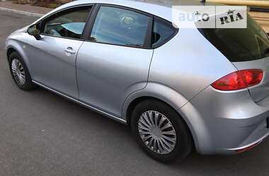 Хетчбек SEAT Leon 2009 в Києві