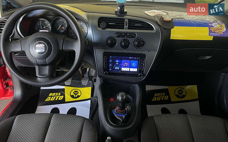 Хэтчбек SEAT Leon 2006 в Шептицькому