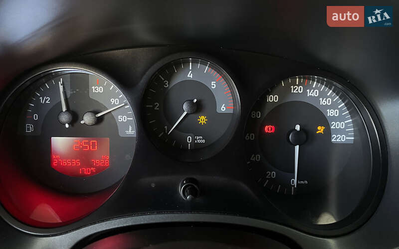 Хэтчбек SEAT Leon 2006 в Шептицькому