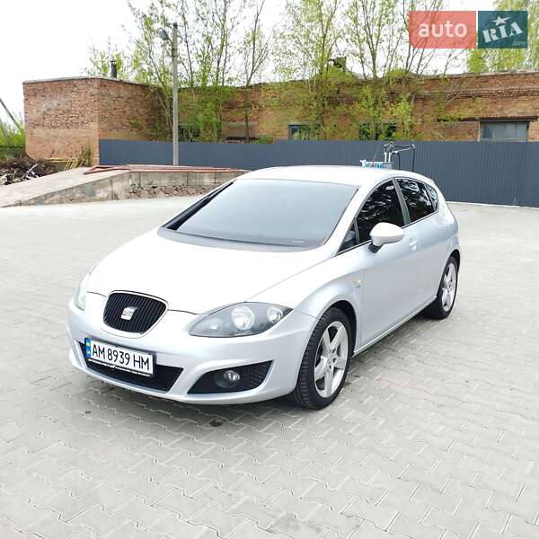 Хэтчбек SEAT Leon 2009 в Хорошеве