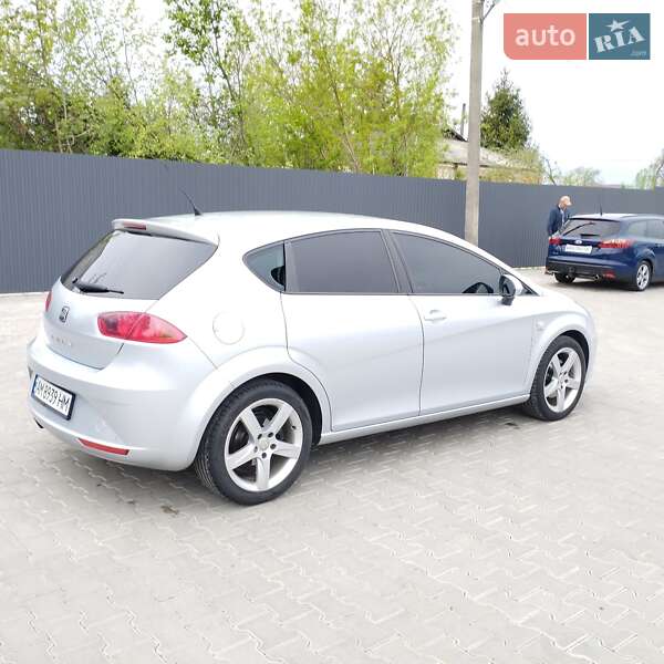 Хэтчбек SEAT Leon 2009 в Хорошеве