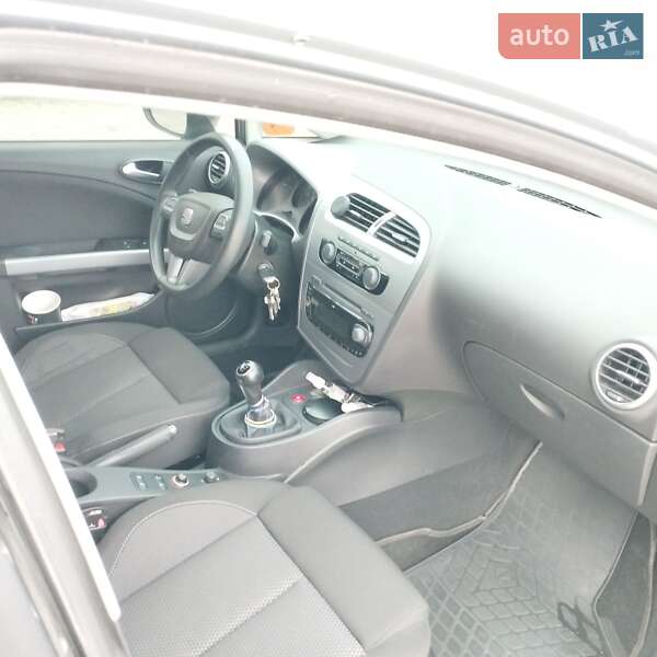 Хэтчбек SEAT Leon 2009 в Хорошеве