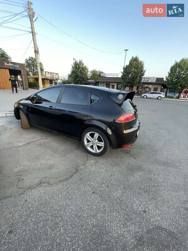 Хэтчбек SEAT Leon 2008 в Черкассах