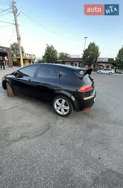 Хэтчбек SEAT Leon 2008 в 