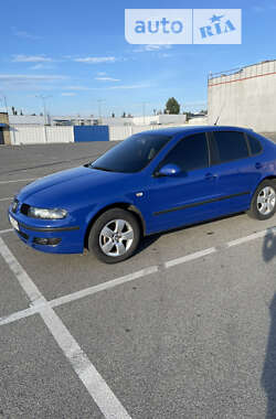 Хэтчбек SEAT Leon 2004 в Киеве