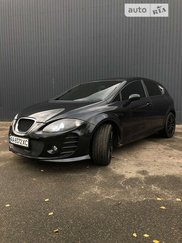 Хетчбек SEAT Leon 2005 в 