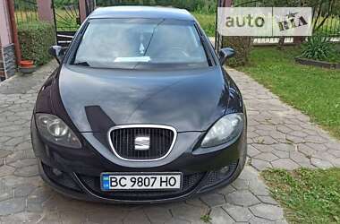 Хэтчбек SEAT Leon 2006 в Мостиске