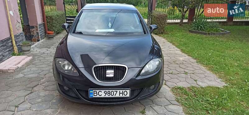 Хетчбек SEAT Leon 2006 в Мостиській