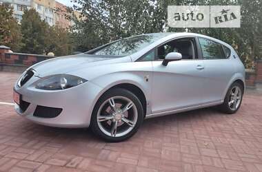 Хетчбек SEAT Leon 2008 в Рівному