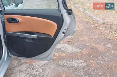 Хетчбек SEAT Leon 2009 в Харкові