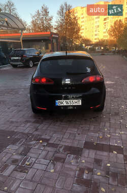 Хетчбек SEAT Leon 2008 в Рівному