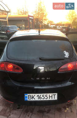 Хетчбек SEAT Leon 2008 в Рівному