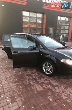 Хетчбек SEAT Leon 2008 в Рівному