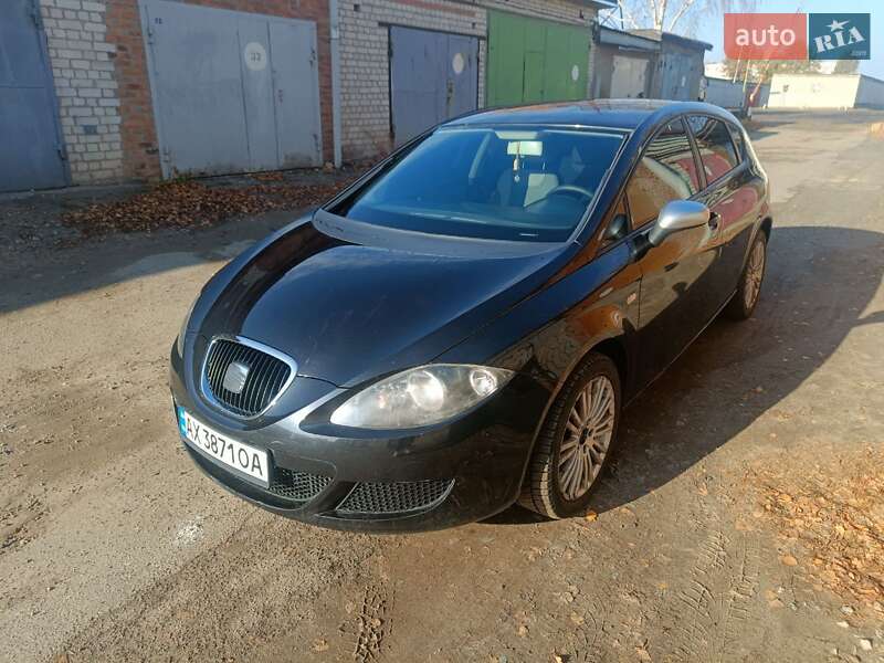 Хэтчбек SEAT Leon 2006 в Харькове