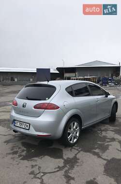 Хэтчбек SEAT Leon 2009 в 