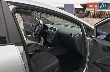 Хэтчбек SEAT Leon 2009 в 