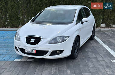 Хэтчбек SEAT Leon 2008 в Луцке