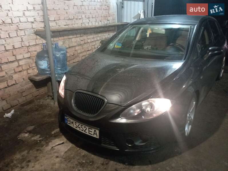 Хэтчбек SEAT Leon 2008 в Конотопе